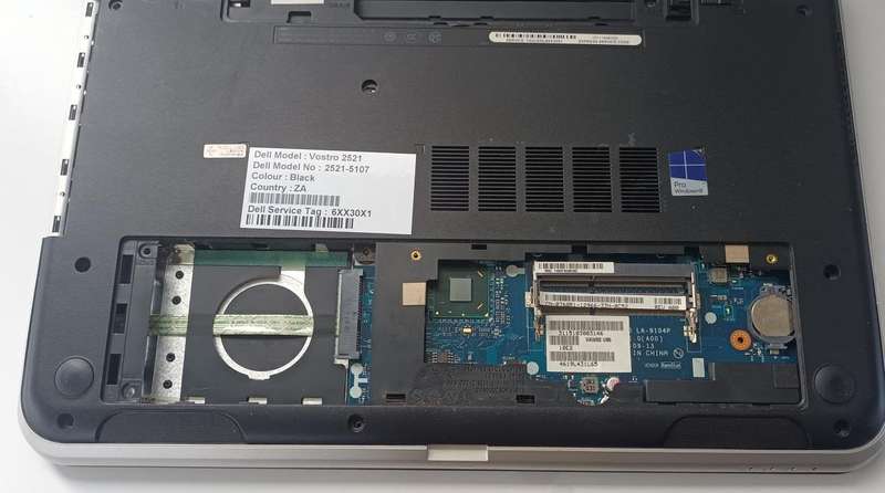 Dell VOSTRO 2521 Complete case bottom , top bezel with touch pad , excellent condition