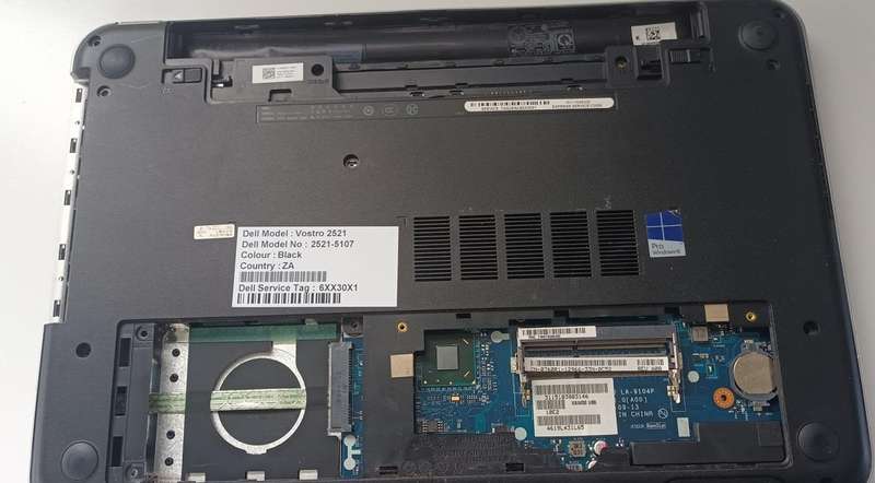 Dell VOSTRO 2521 Complete case bottom , top bezel with touch pad , excellent condition