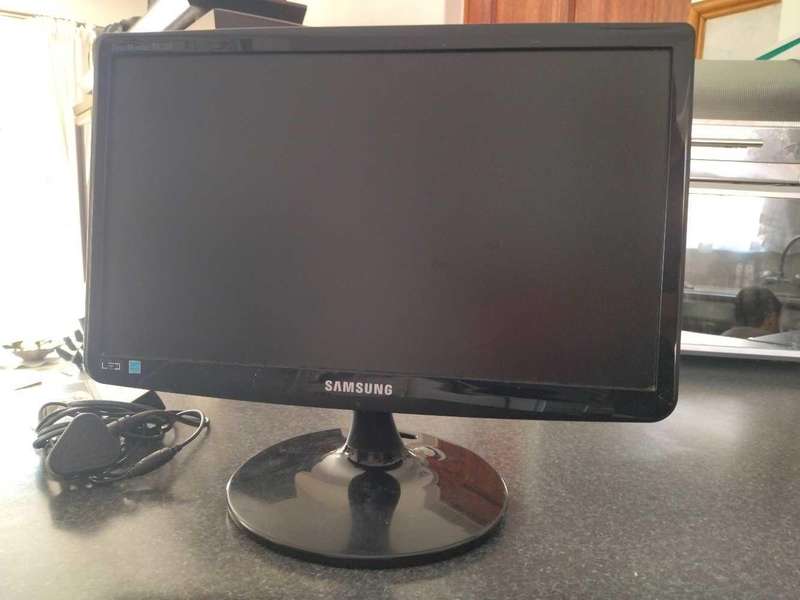Samsung S19A100N 19" Wide Monitor