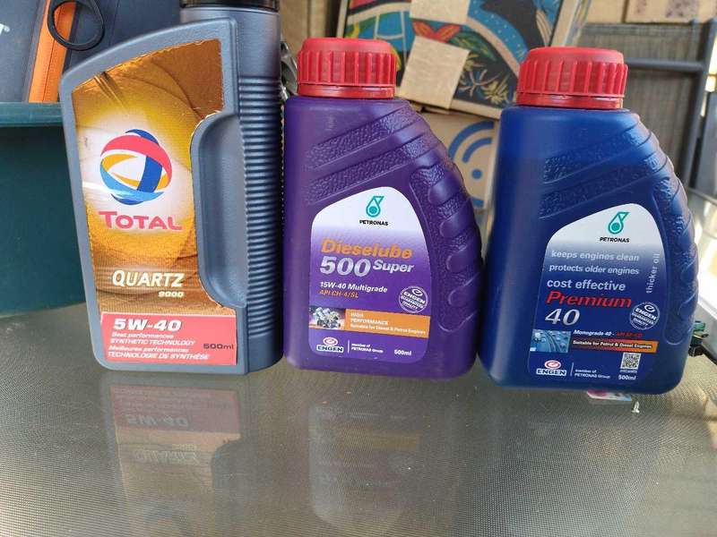 Engine motor oil