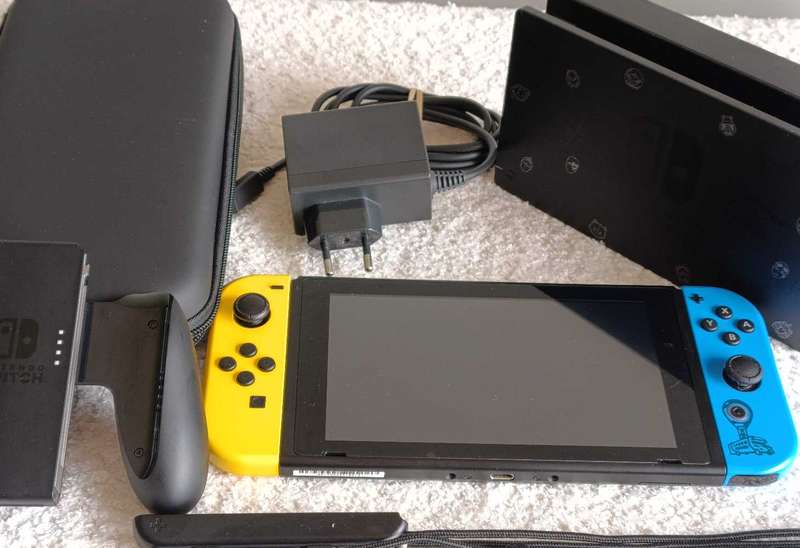 Nintendo Switch Fortnite Edition Console +Protective Carry Case