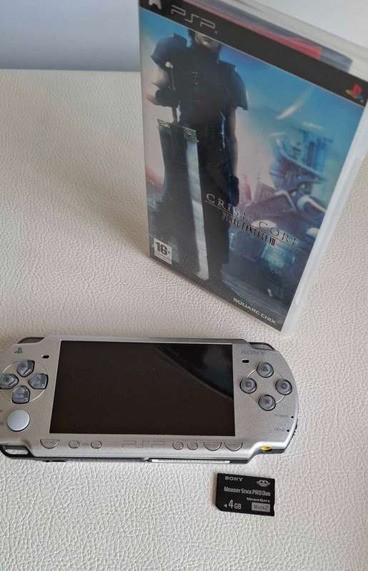 Psp Final Fantasy Edition with Final Fantasy Crisis Core VII