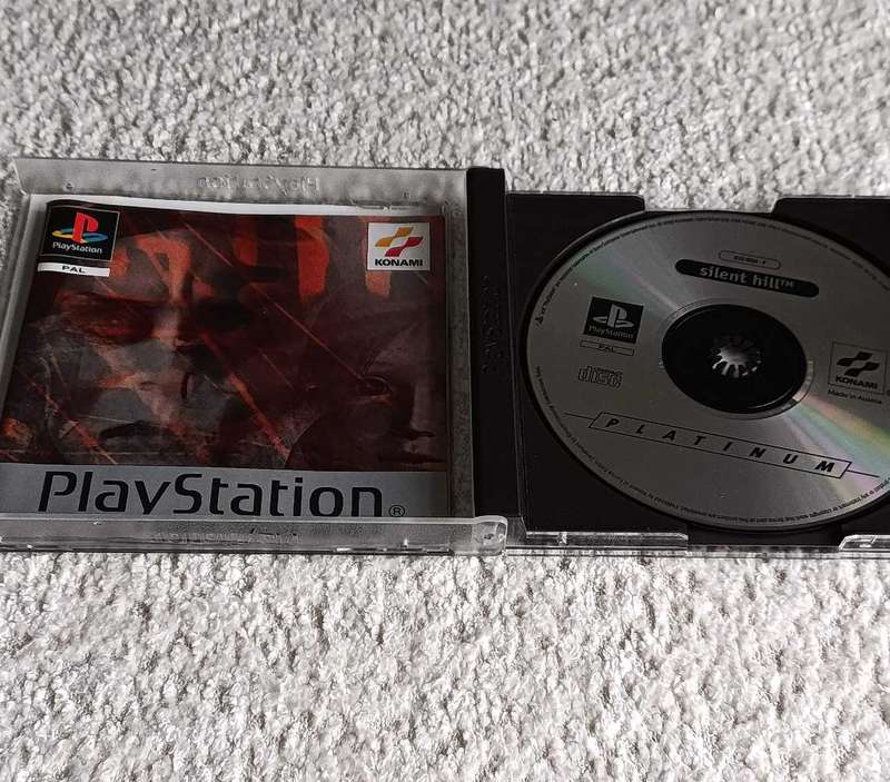 Silent Hill Platinum Edition   Playstation 1 PAL CIB