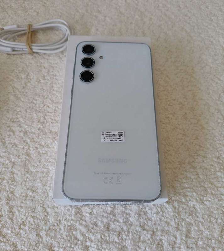Samsung Galaxy A55 5G /256Gb +Box