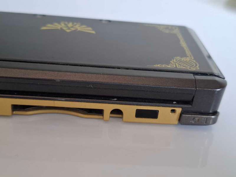Nintendo 3Ds Console +Charger