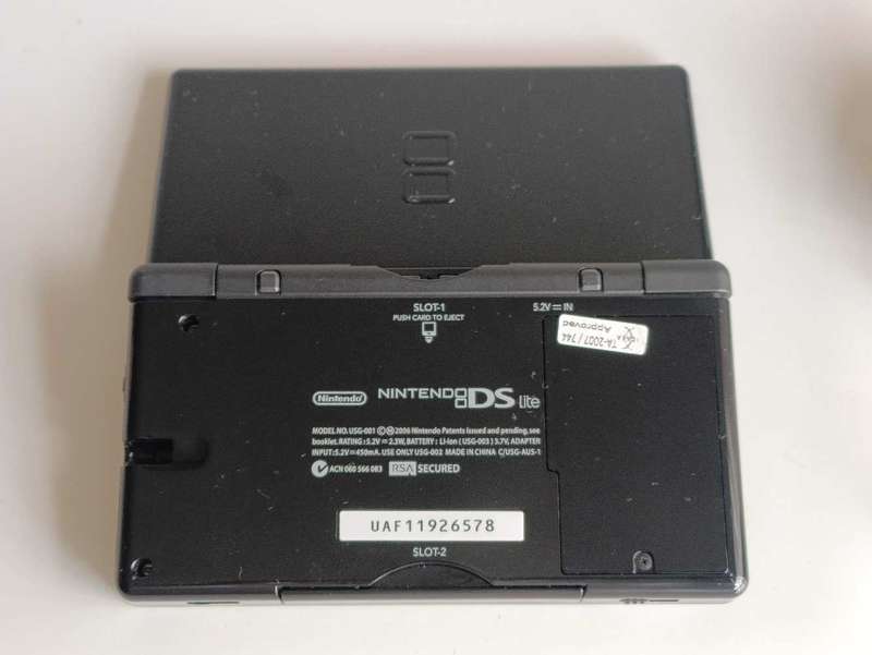 Nintendo Ds Lite +4 Games