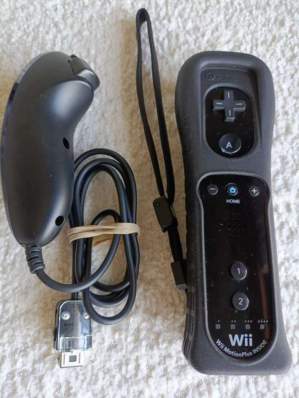 Wii Motion Plus Controller +Nunchuk