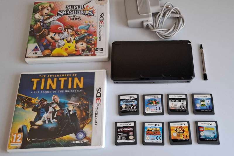Nintendo 3Ds Console and Games Bundle