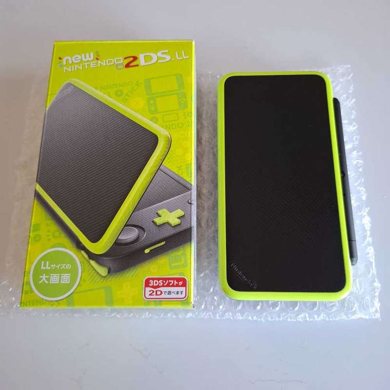 "New" Nintendo 2Ds XL Console