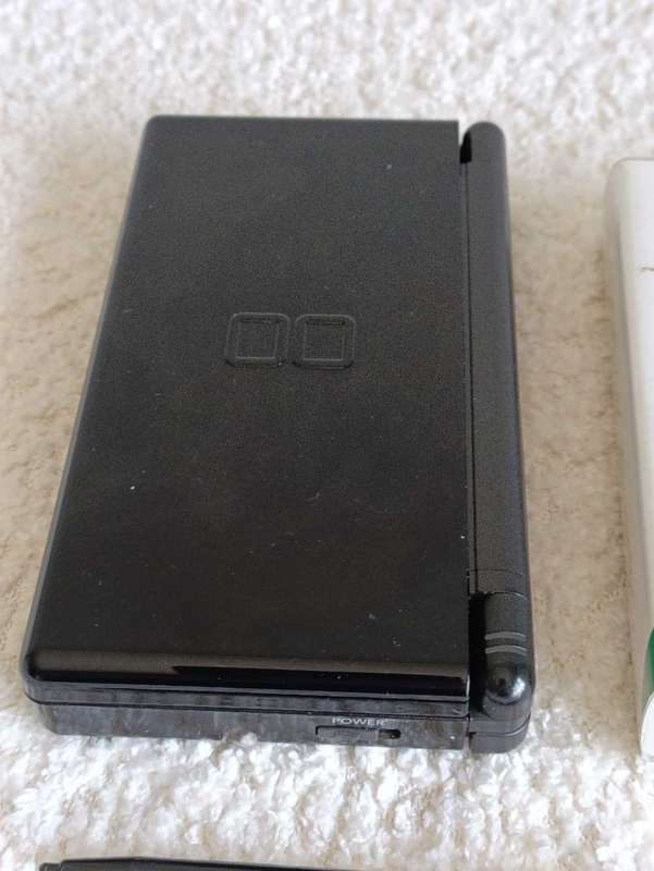 Nintendo Ds lite Console +MarioKart