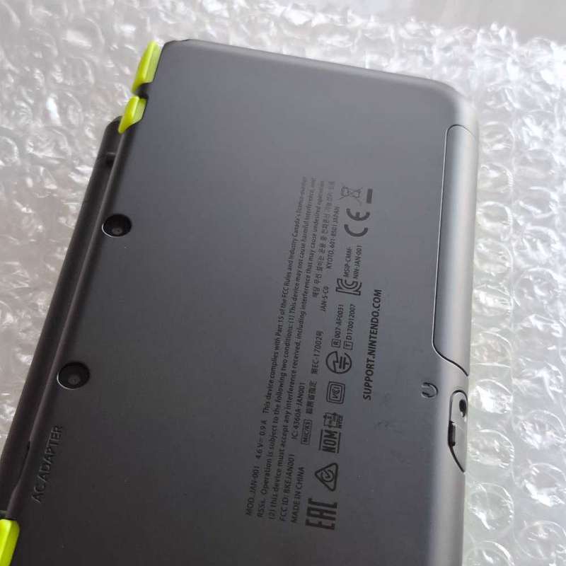 "New" Nintendo 2Ds XL Console