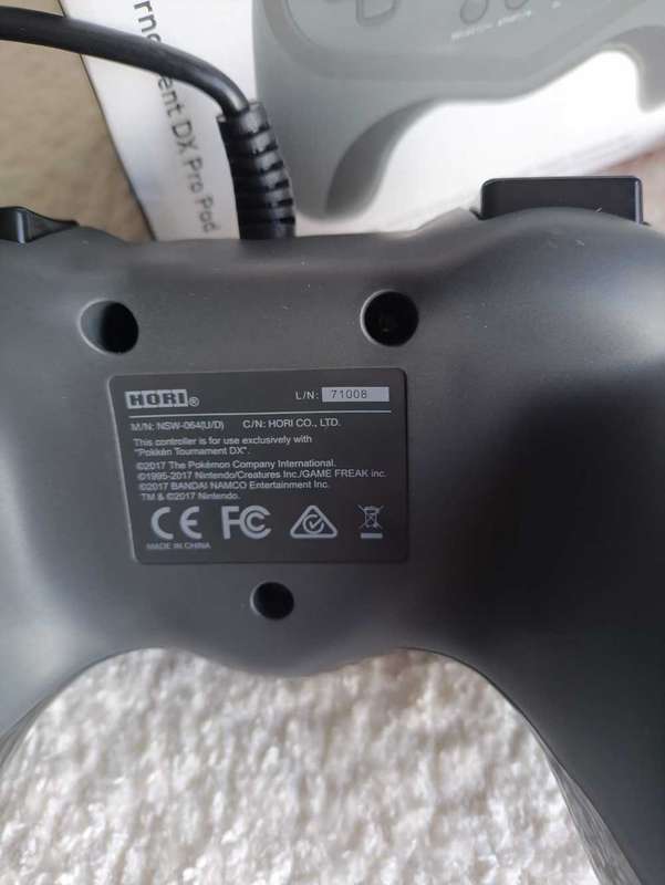 Pokken Tournament DX Nintendo Switch Game +Controller