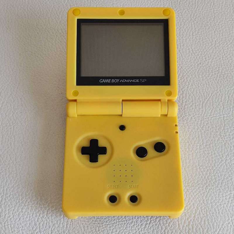 Nintendo GameBoy Advance SP console AGS - 001