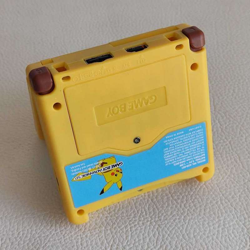 Nintendo GameBoy Advance SP console AGS - 001