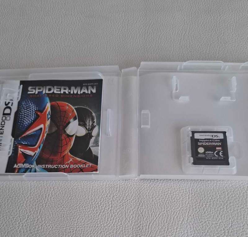 Spider - Man Shattered Dimensions Nintendo Ds