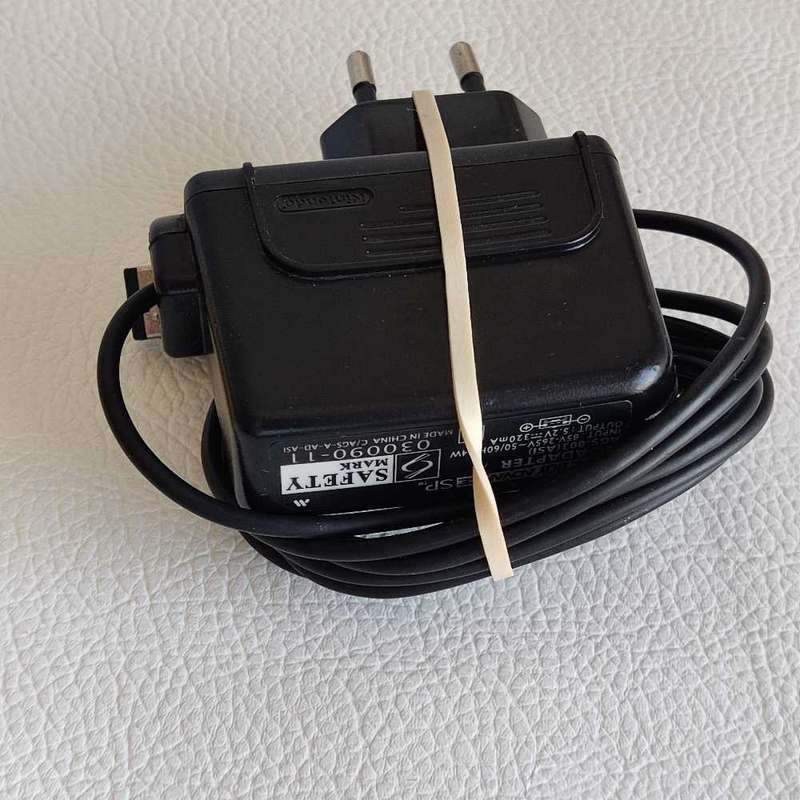 Nintendo GameBoy Advance SP console AGS - 001