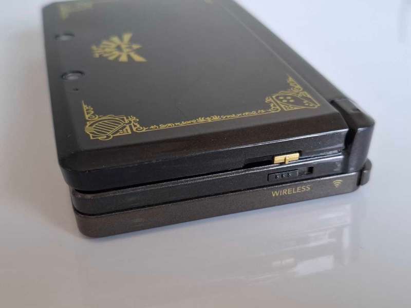 Nintendo 3Ds Console +Charger