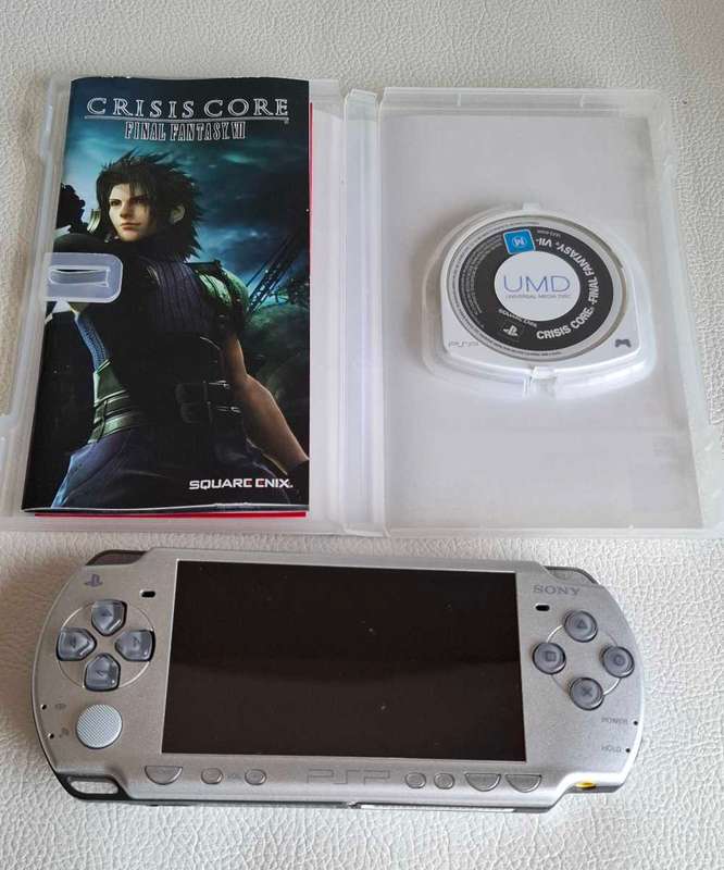 Psp Final Fantasy Edition with Final Fantasy Crisis Core VII