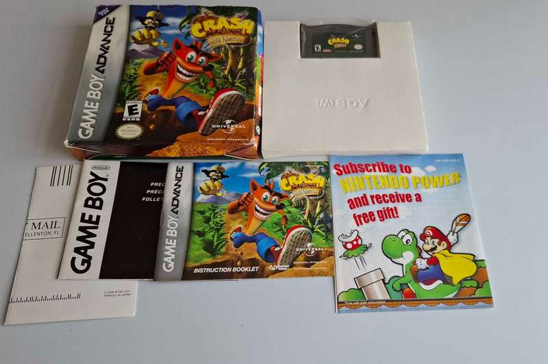 Crash Bandicoot The Huge Adventure Gameboy GBA