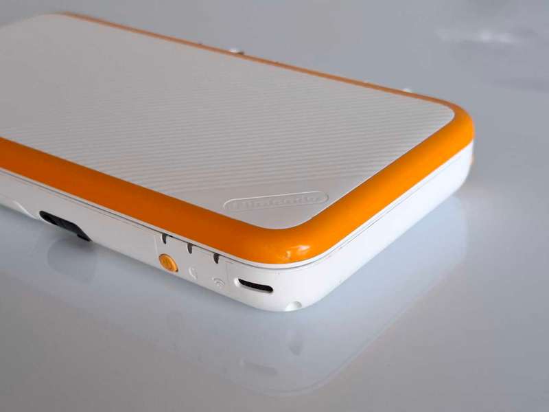 "New" Nintendo 2DS XL