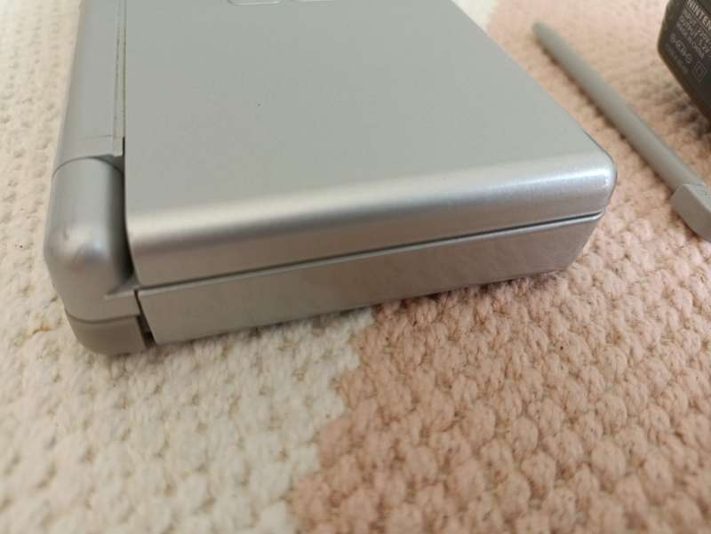 Nintendo Ds Lite +Original Charger and Stylus