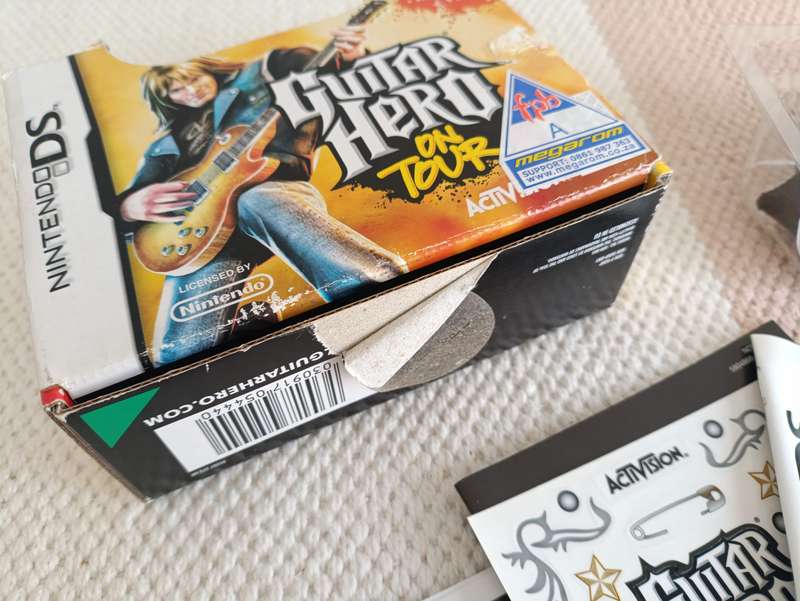 Guitar Hero On Tour Nintendo Ds Bundle