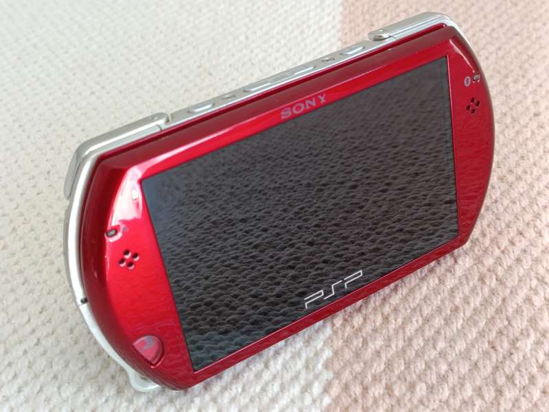 Psp Go Console +Original Charger