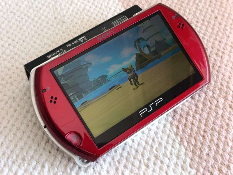 Psp Go Console +Original Charger