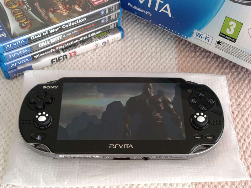 Ps Vita PCH 1004 Console +Games Bundle +Box