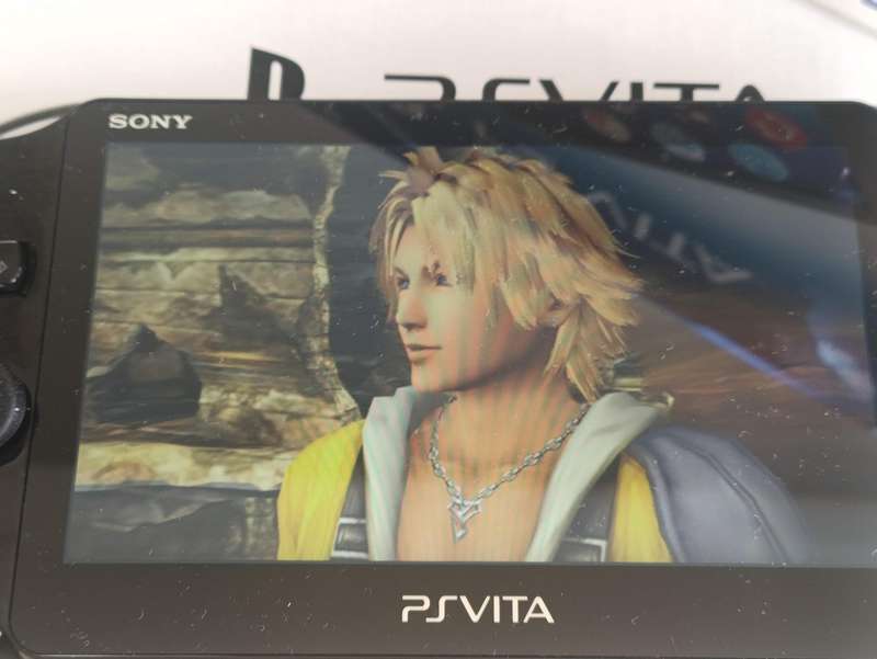 PS Vita Slim Console with Original Packaging +8GB Memory Card