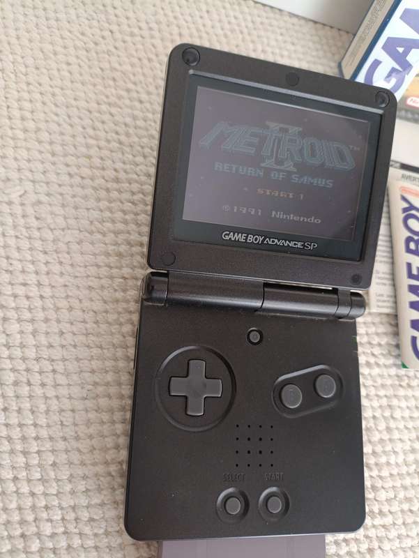 Metroid II Return Of Samus Nintendo Game Boy
