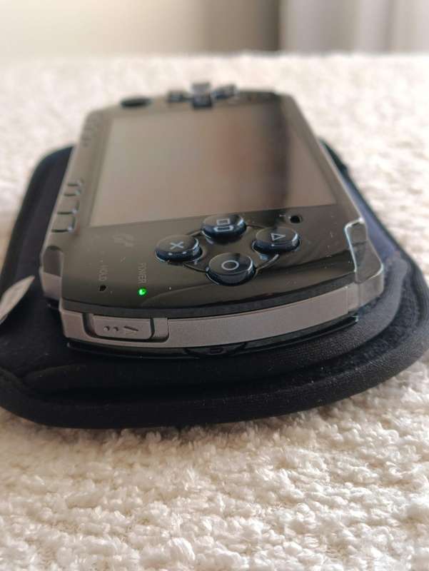 Sony Psp Gran Turismo Edition Console +Games Bundle