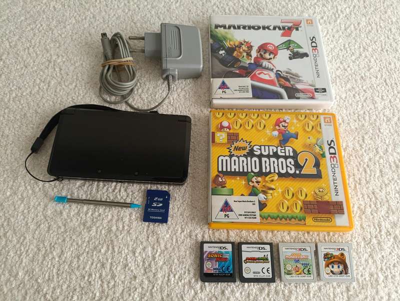 Nintendo 3DS European Region +Games