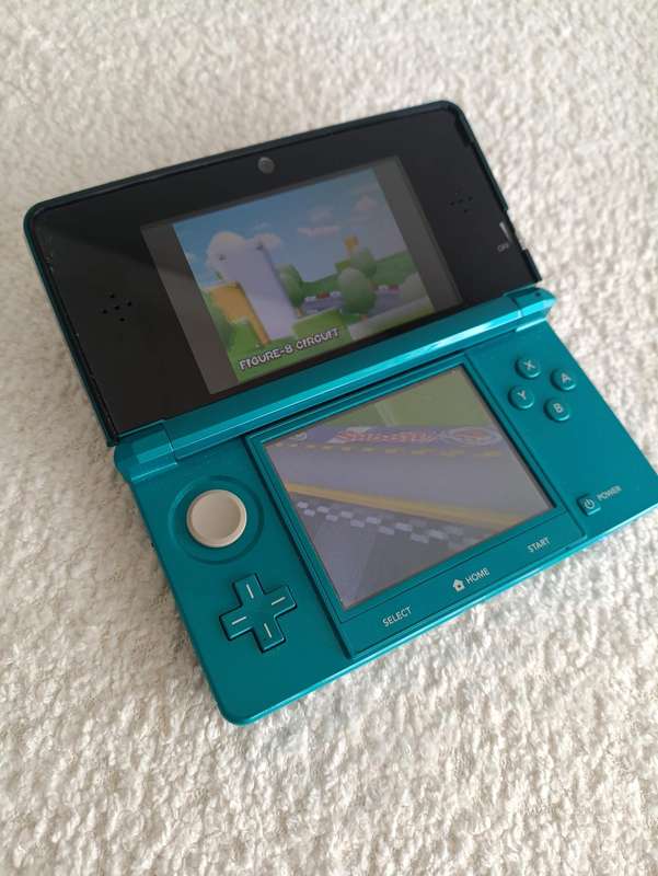 Nintendo 3DS Console +Games Euro Region
