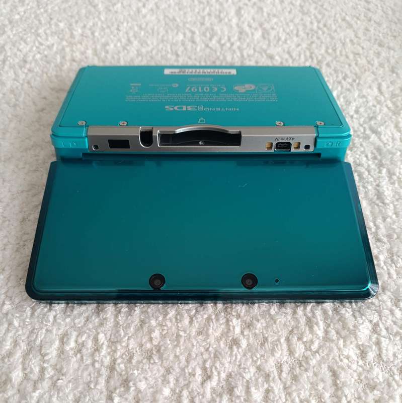 Nintendo 3DS Console +Games Euro Region