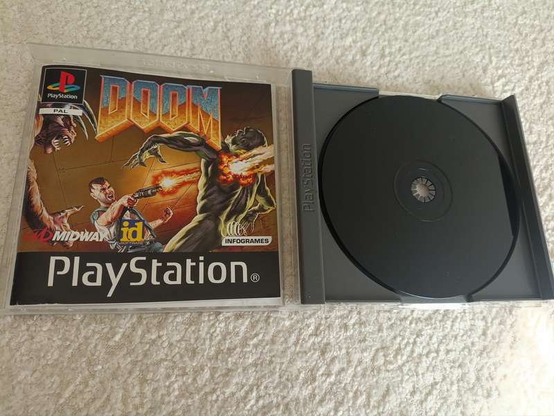Doom Playstation 1 PAL Region