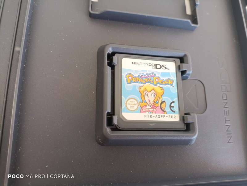 Super Princess Peach Nintendo DS *Note Added*