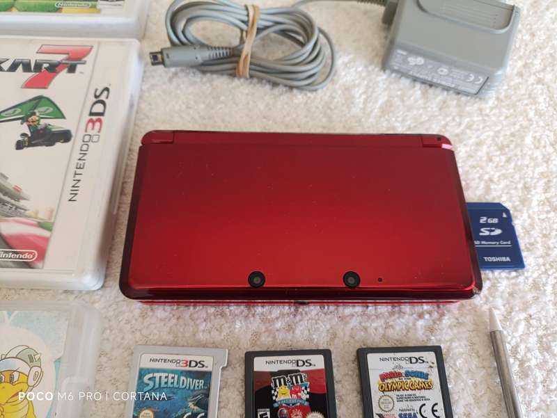 Nintendo 3DS Euro Region Console +Games Bundle