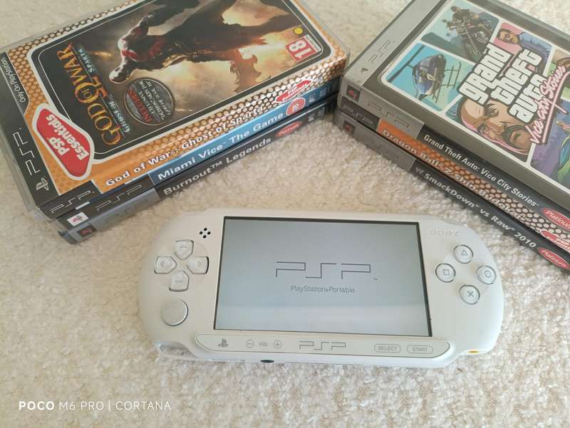 Sony Psp Console E-1004 +Games Bundle
