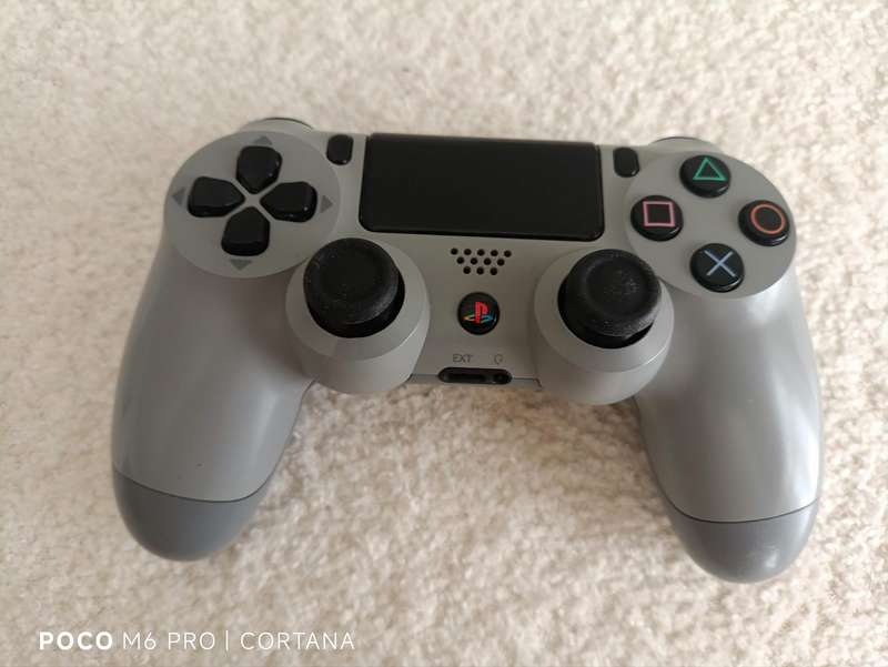Playstation 4   20 th Anniversary Edition Controller