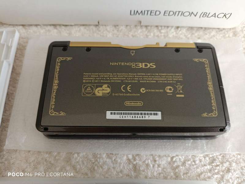 The Legend of Zelda 25 th Anniversary Limited Edition nintendo 3DS Euro Region Console +Box