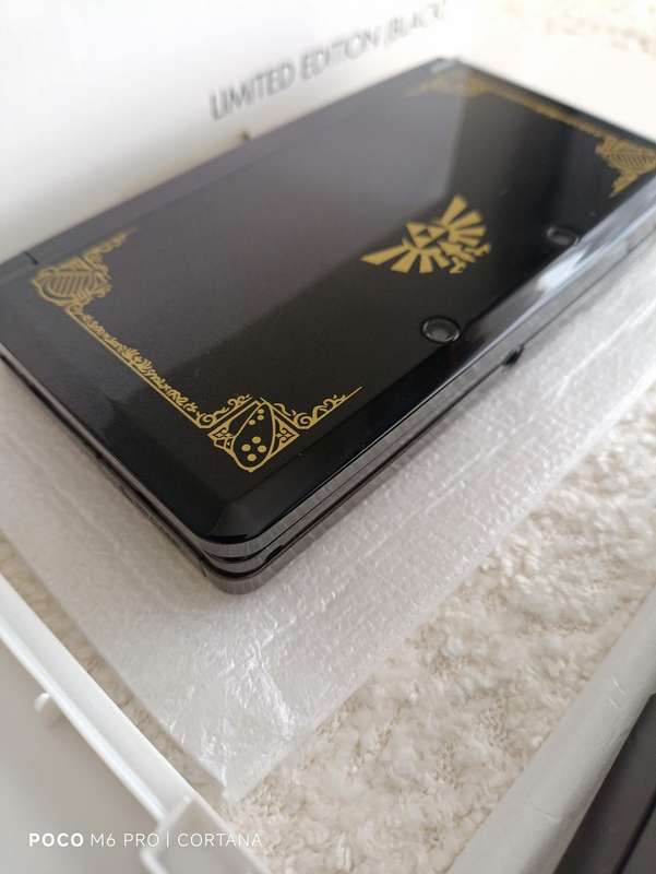 The Legend of Zelda 25 th Anniversary Limited Edition nintendo 3DS Euro Region Console +Box