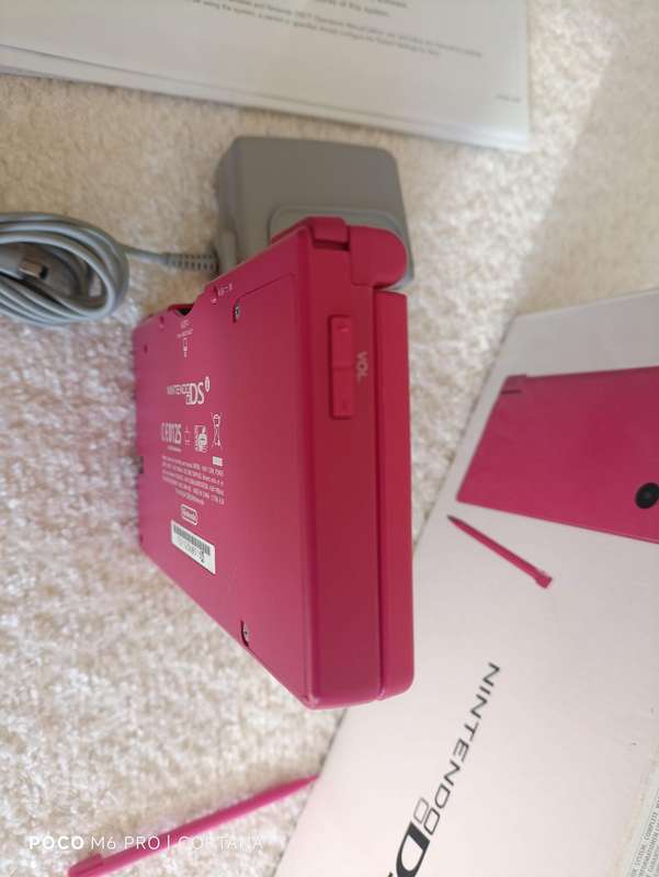 Nintendo Dsi (Rose) European region + Charger + Box and Manuals