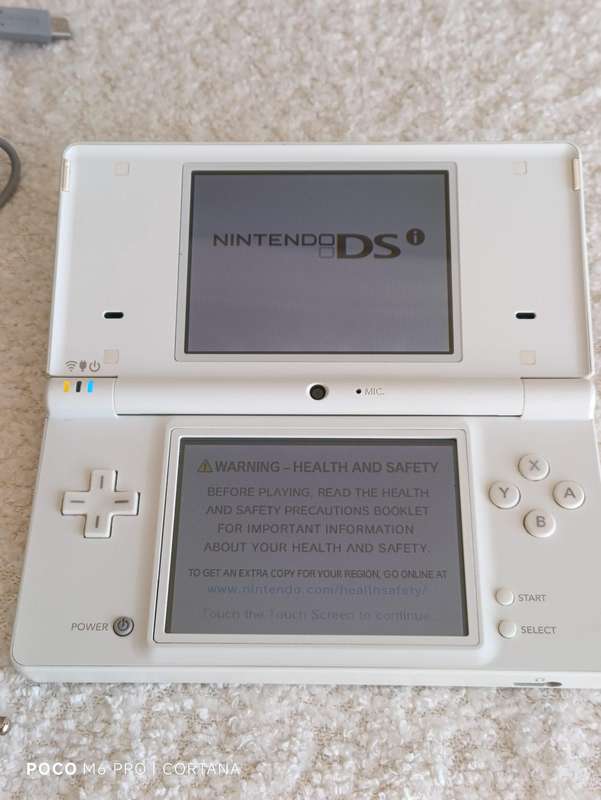 Nintendo Dsi Console +Charger