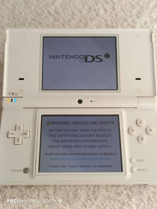 Nintendo Dsi Console +Charger