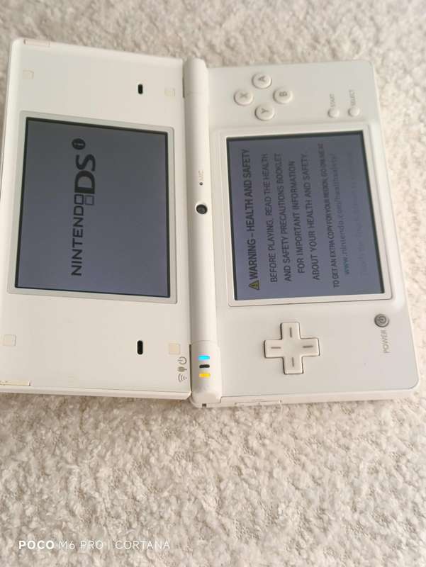 Nintendo Dsi Console +Charger
