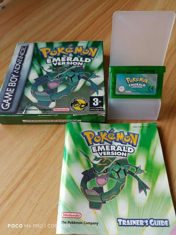 Pokémon Emerald Version Gameboy Gba CIB