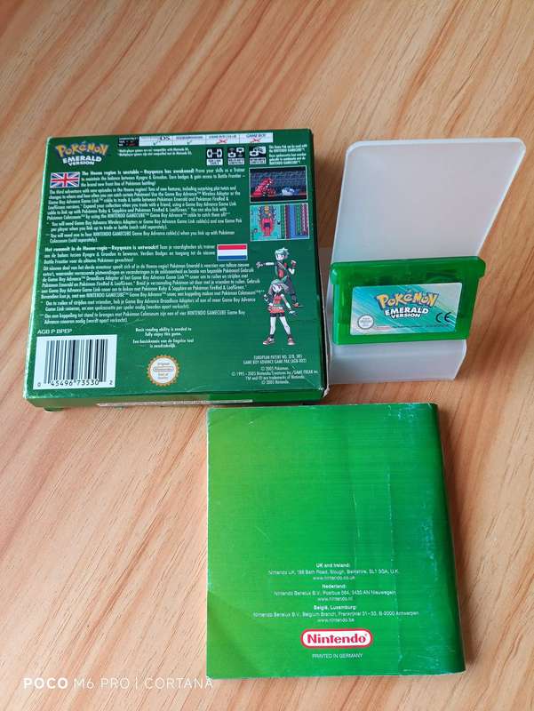 Pokémon Emerald Version Gameboy Gba CIB
