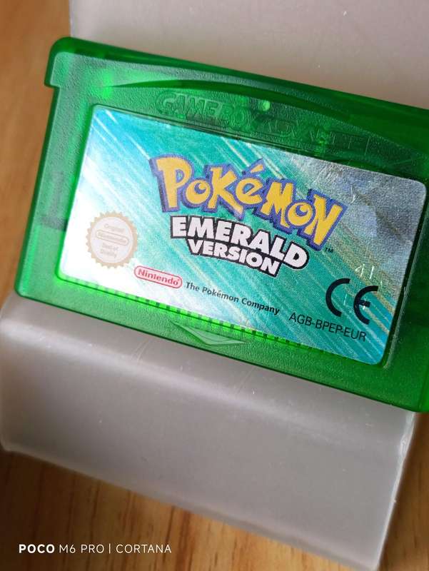 Pokémon Emerald Version Gameboy Gba CIB