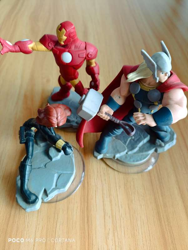 Marvel Avengers 2.0 Figurine Bundle